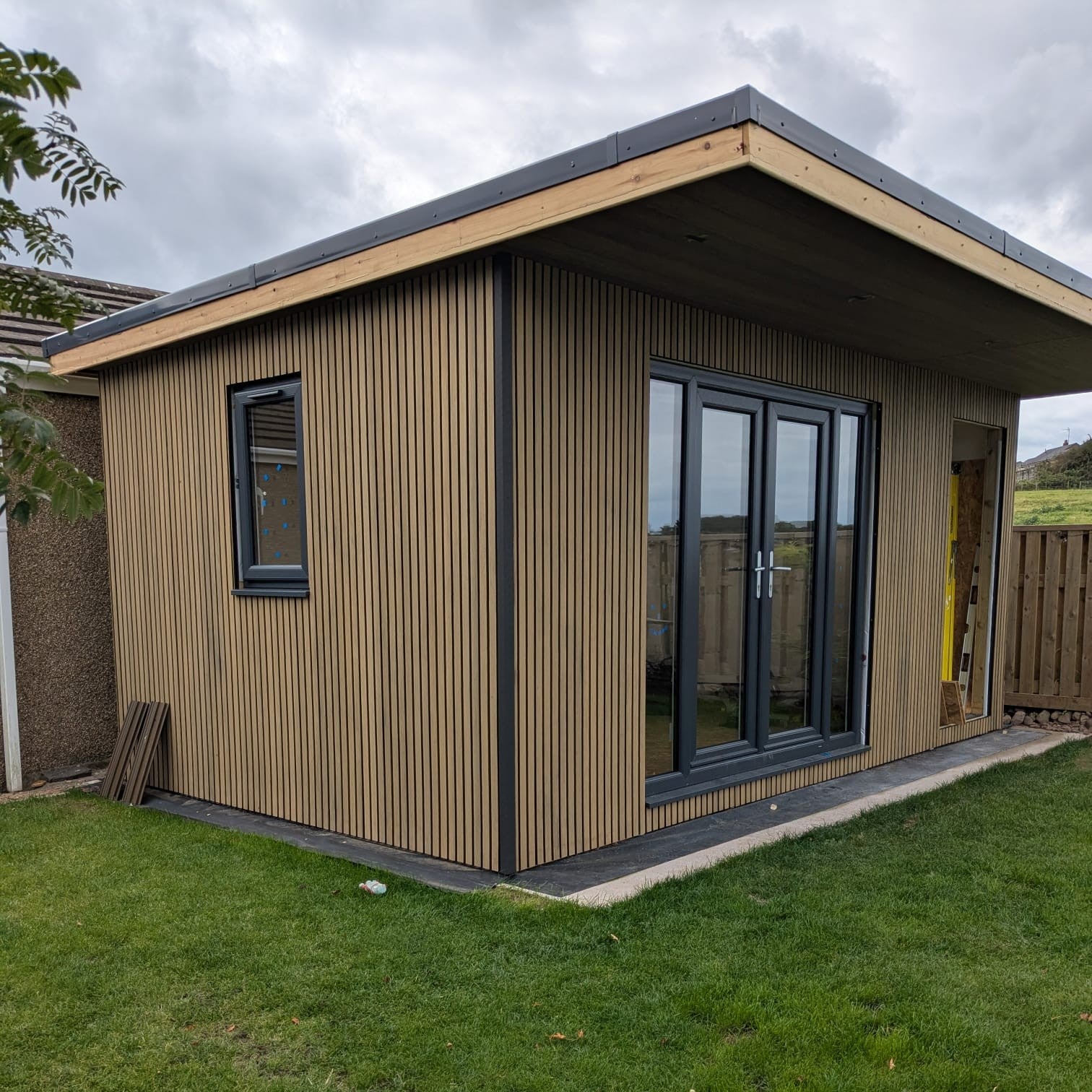 Composite Cladding Slatted Design - Teak 2.5m